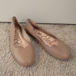Sam Edelman Francis Scalloped Tan Ballet Flats Women's Size 8.5